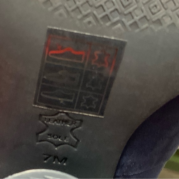 Tory Burch Lucia 110mm Pumps - Picture 14 of 14